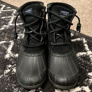 Lack Sperry Duck Boots